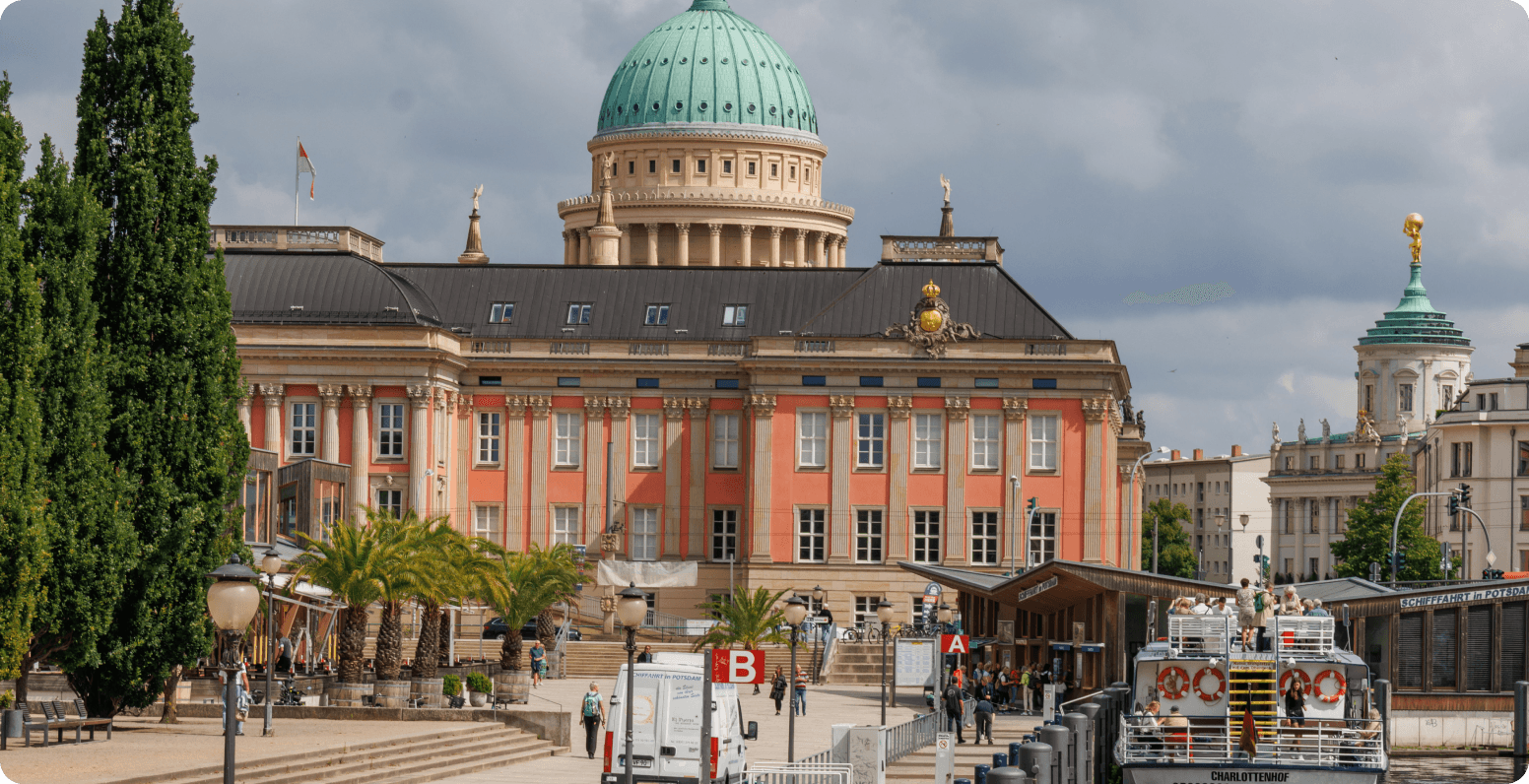 Sicherheitsdienst-security-potsdam-hero-bild.png