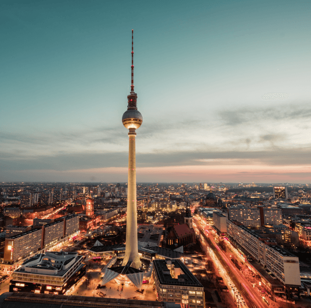 sicherheitsdienst-berlin-security-esg-solution-blog-hero-bild-berlin-nachts.png